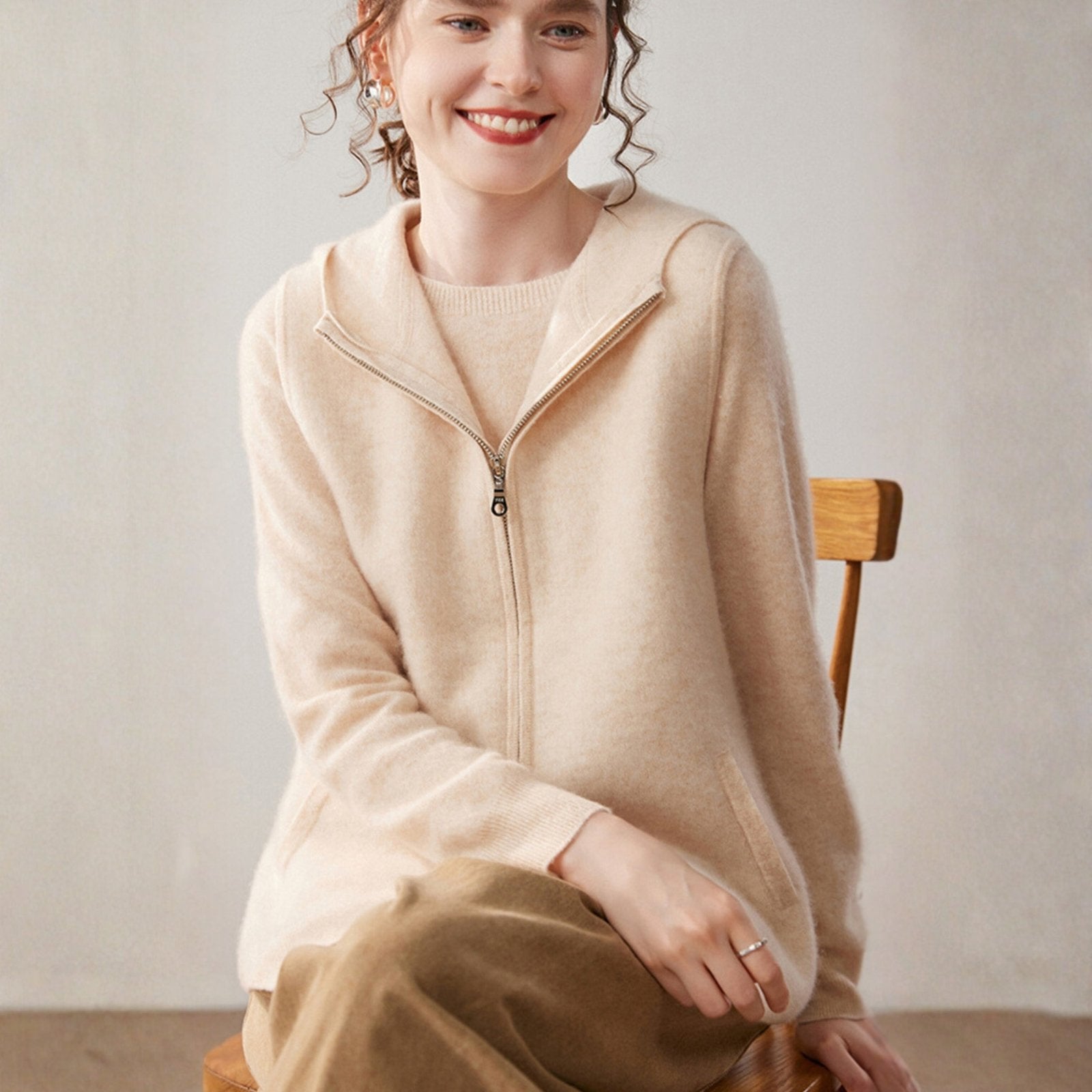 Emberford – Cashmere Wool Hooded Vest - Hilltop Nord